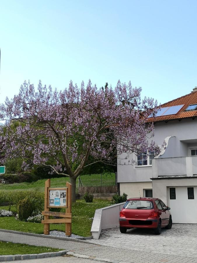 Staatz Ferienwohnung Familie Stuhr מראה חיצוני תמונה