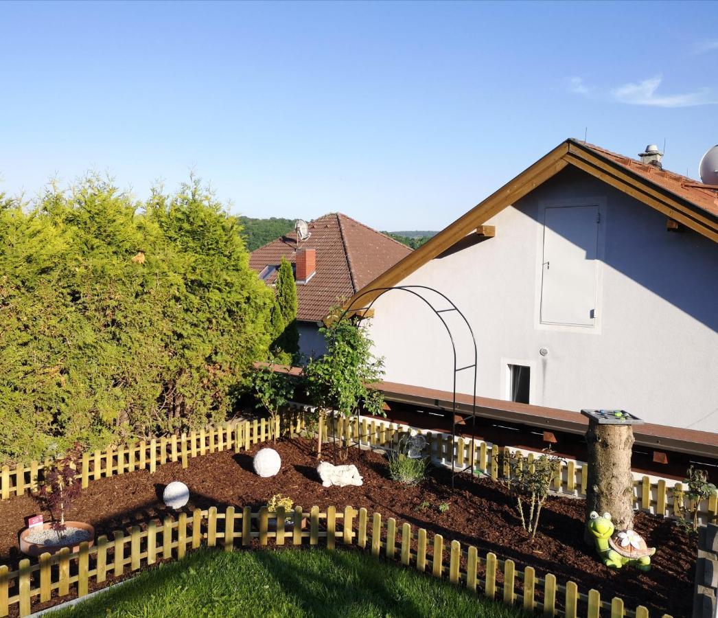 Staatz Ferienwohnung Familie Stuhr מראה חיצוני תמונה
